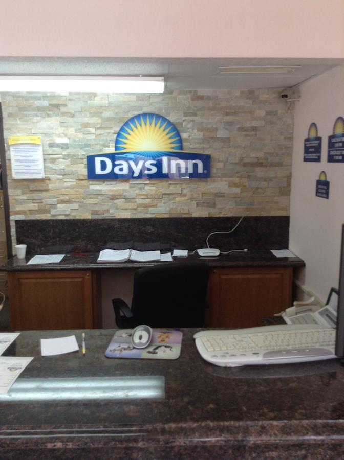 Days Inn By Wyndham Mason City Exterior photo